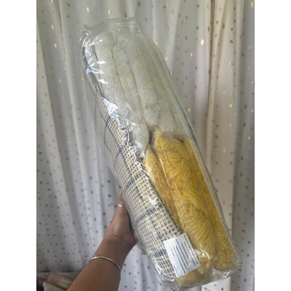 Craftways NIP DIY Cartoons Kids Tow Truck Latch Hook Yarn Rug Carpet Kit - Picture 5 of 8